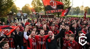 Milanello, la Curva torna a farsi sentire: tifosi in massa per caricare la squadra prima di Napoli