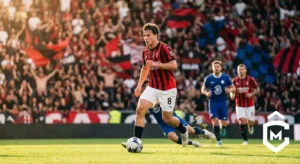 Rabiot verso il Napoli: il centrocampista potrebbe seguire Allegri, ma il Milan non fa sconti
